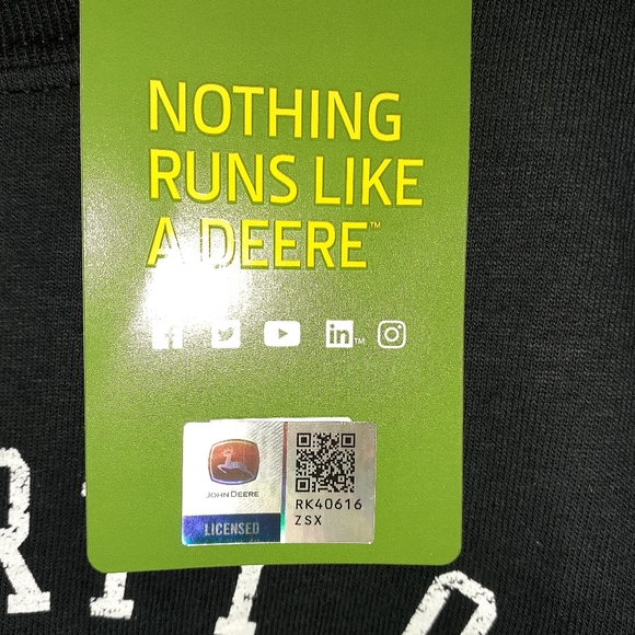 Property of John Deere Mens Size Medium Tshirt NWT - Picture 4 of 5